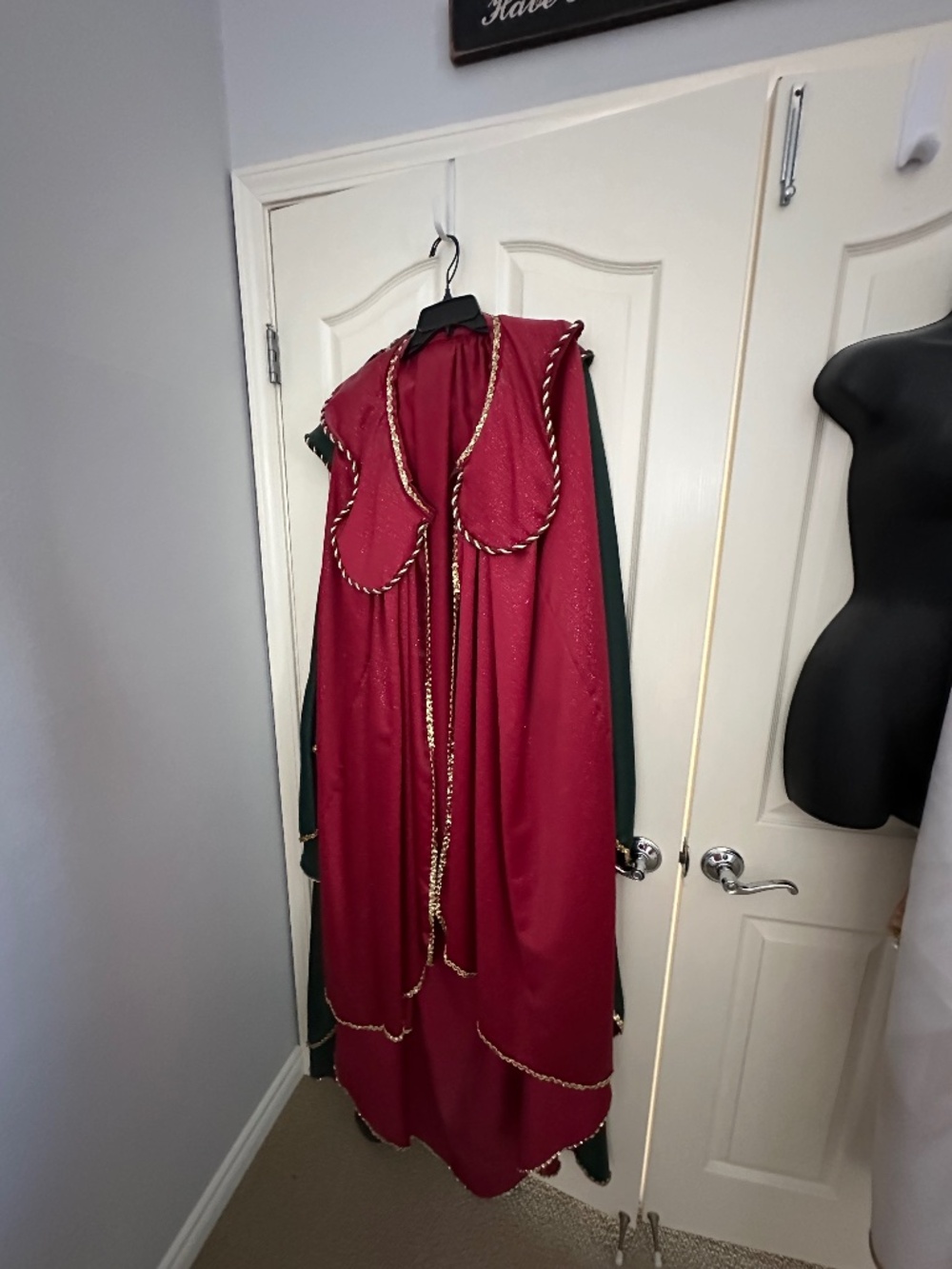 Kings and Queens Satin Capes..  Perfect for a person who needs a royal robe..!